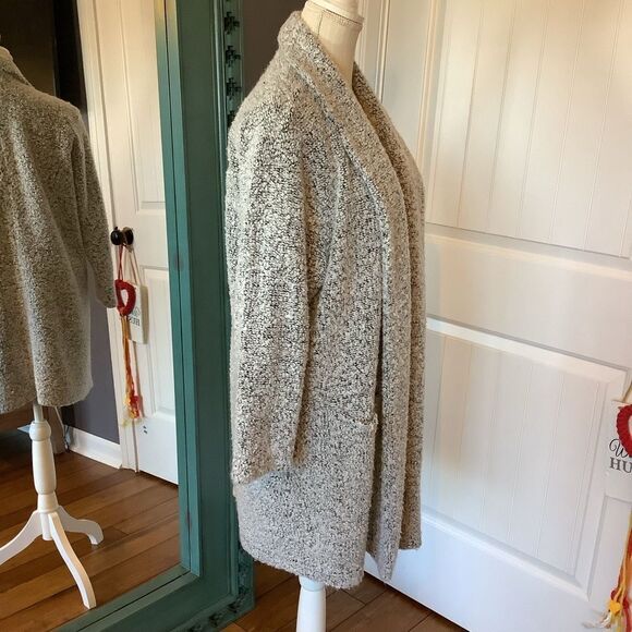 Hollister Boucle Sweater Jacket 🧡⚜😎 - Picture 2 of 6